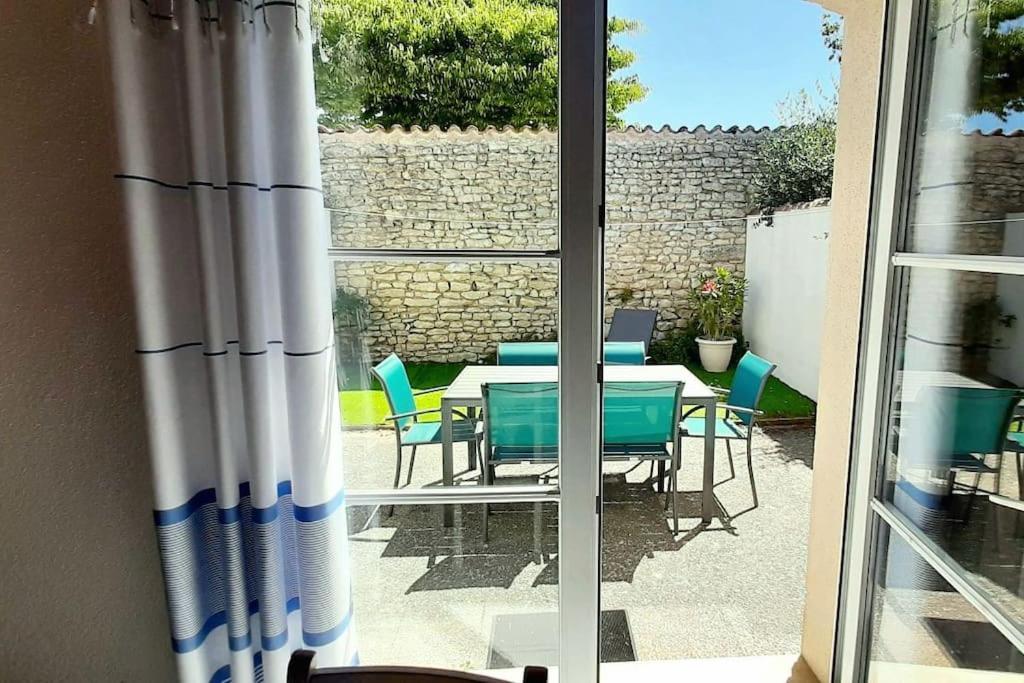 Delicieux Moment De Detente Au Coeur De Saint Martin De Re Exterior foto